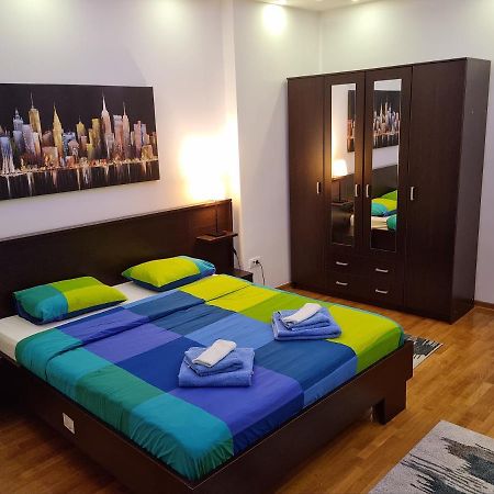 De Luxe Republic Square Apartment Of 100Sqm Beograd Eksteriør billede